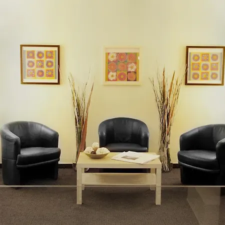 Ina Royal ホテル 3*