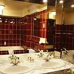 Ina Royal 3* Kolonia