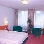 Ina Royal 3* Kolonia