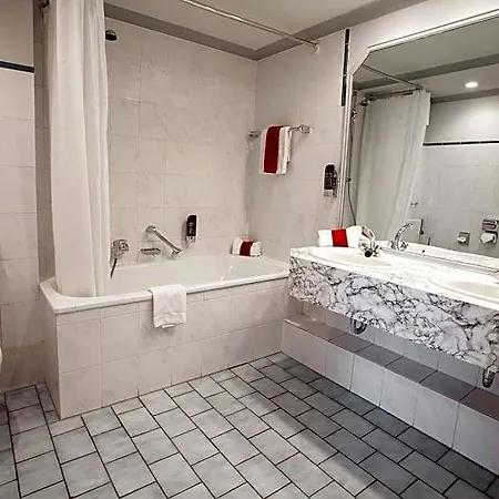 Hansadom 3* Köln