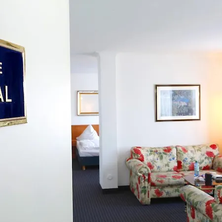 Hotel Ina Royal 3*