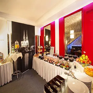 Hotel Ina Royal 3*
