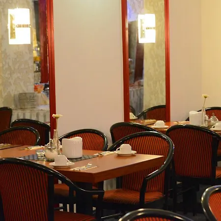 Ina Royal Кёльн