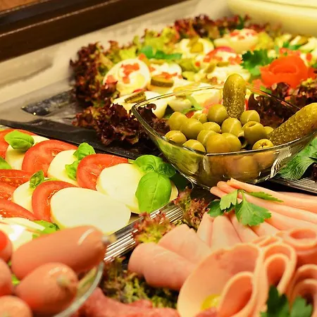 Ina Royal Отель