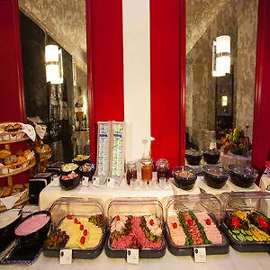 Ina Royal 3* Kolín nad Rýnem