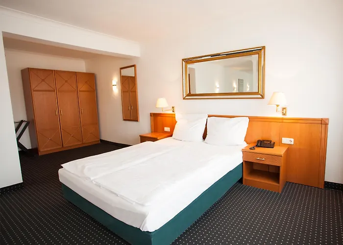 Ina Royal 3* Cologne