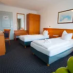 Ina Royal 3*